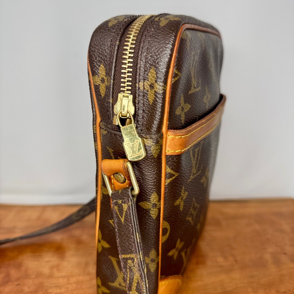 Louis Vuitton LV Monogram Danube 15 Crossbody Camera Bag Brown Tan SL0044 - Picture 12 of 16